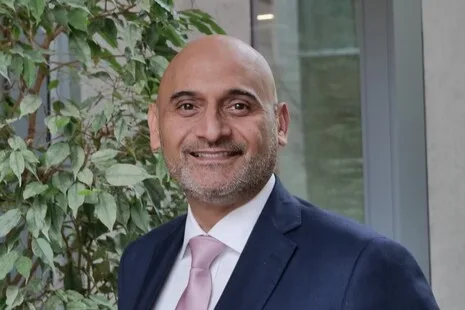 Bas Javid